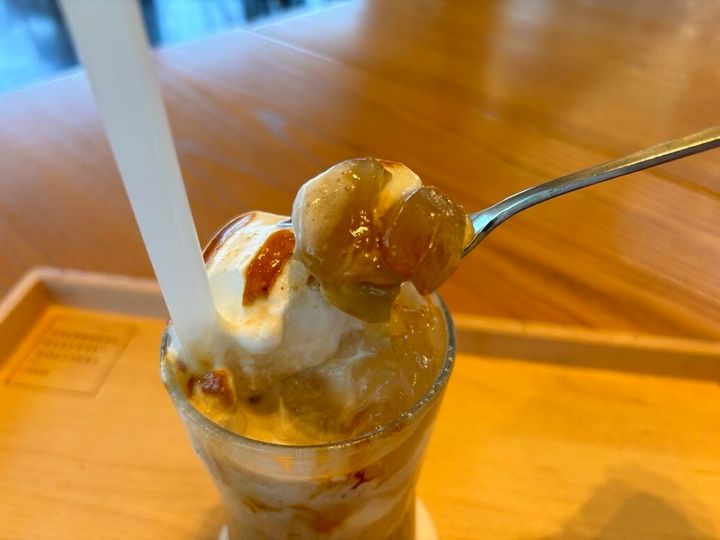 スタバ ロースタリー 東京 米糀ミルク使用 黒糖 わらび餅 パフェ ラテ