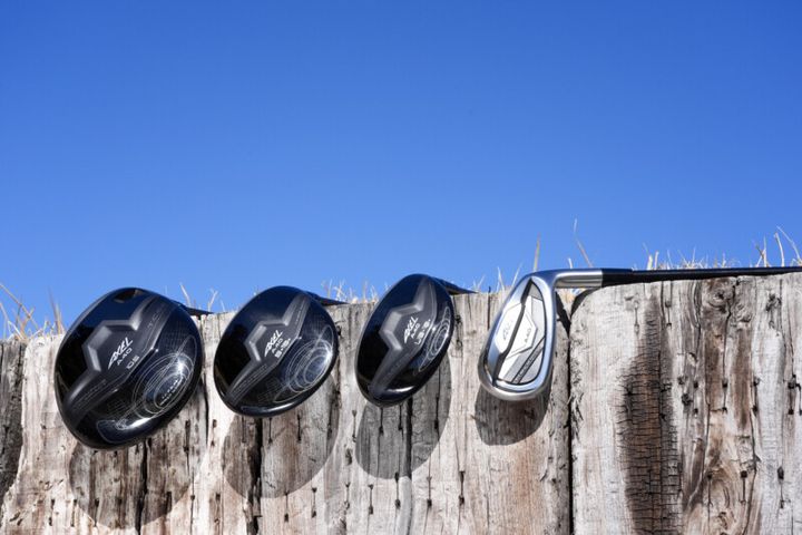 「前よりも飛ばなくなった…」そんなゴルファーに試してほしい最新クラブ