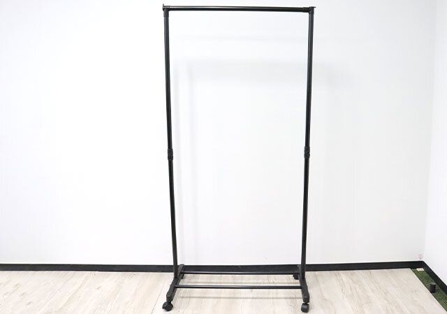 ハンガーラック（組み立て式） 完成形