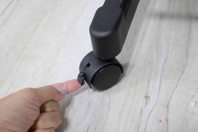 ハンガーラック（組み立て式） キャスター