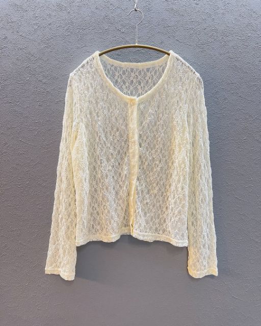 レースボタンカーディガン
