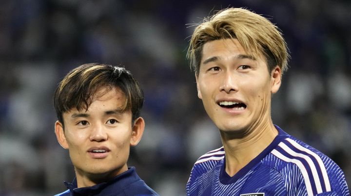 久保建英、26歳になった仲良しな日本代表先輩の誕生日を真っ先に祝う！？「0時迎えてすぐに電話してくれてありがとう笑」