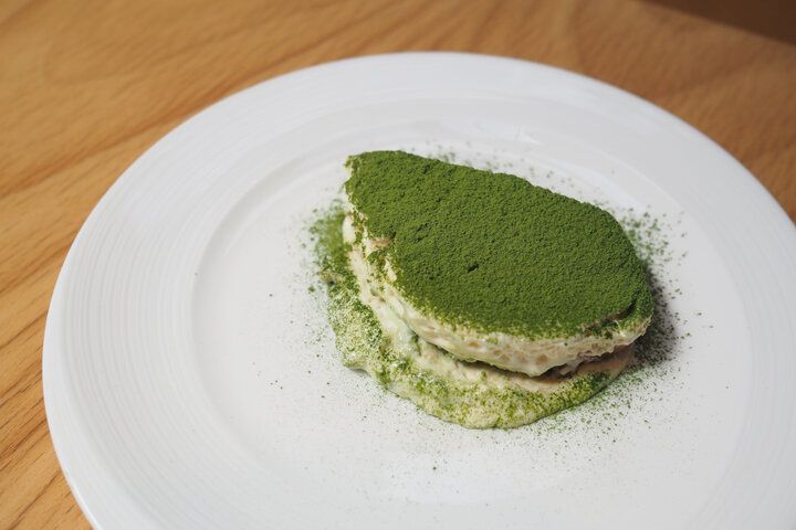 湖畔に佇む「芦ノ湖テラス」で本場ピッツァランチとお土産探し〜箱根観光の拠点にぴったり♪〜