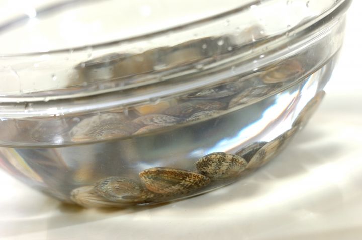 電子レンジで！ タラのローストバッグ蒸しの下準備1