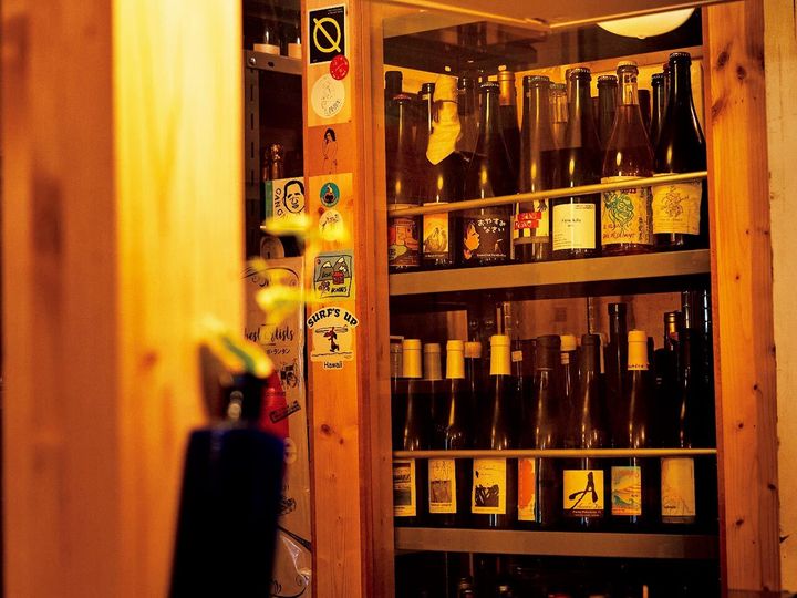 野田『肴・和洋酒 マツケン』のセラー