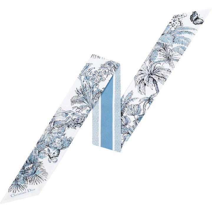 ディオリビエラ ミッツァ スカーフ ￥32,000／DIOR（クリスチャン ディオール 0120-02-1947）Photo_ Courtesy of Dior