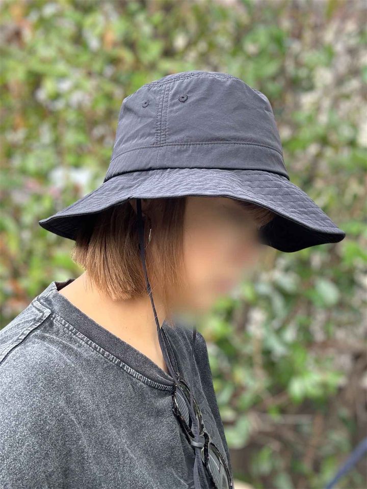 画像: 右側は？