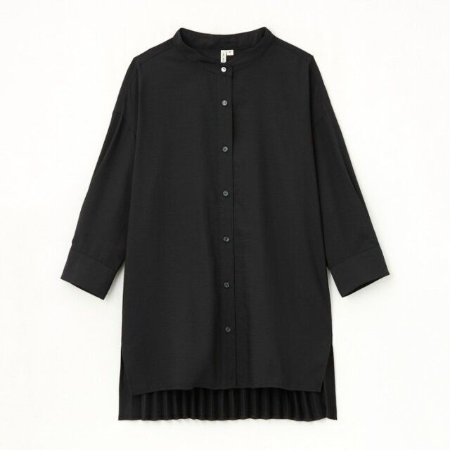 しまむらのプリーツブラウス