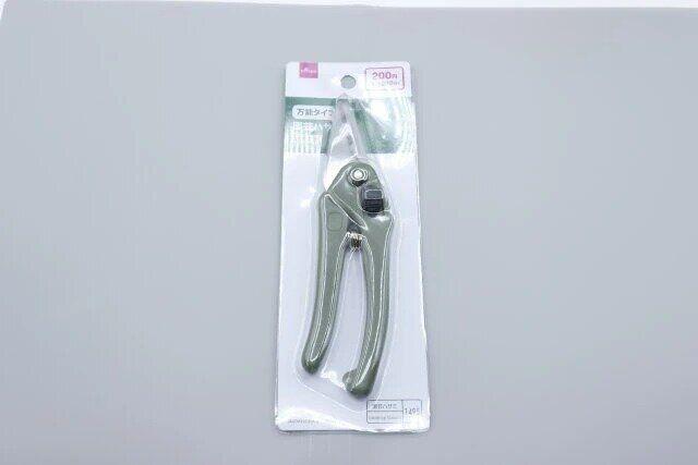 ダイソー 園芸万能ハサミ パッケージ