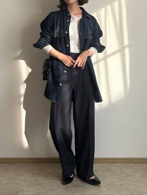 ダークトーンのメリハリ役に