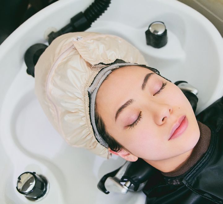 5～10分ほどスチームミストを当てて、毛穴汚れも筋膜のこわばりもじんわり解放。