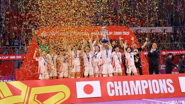 フットサル日本女子代表、初のアジア王者に！42歳の“智将”「W杯も一緒に楽しんでいきたい」