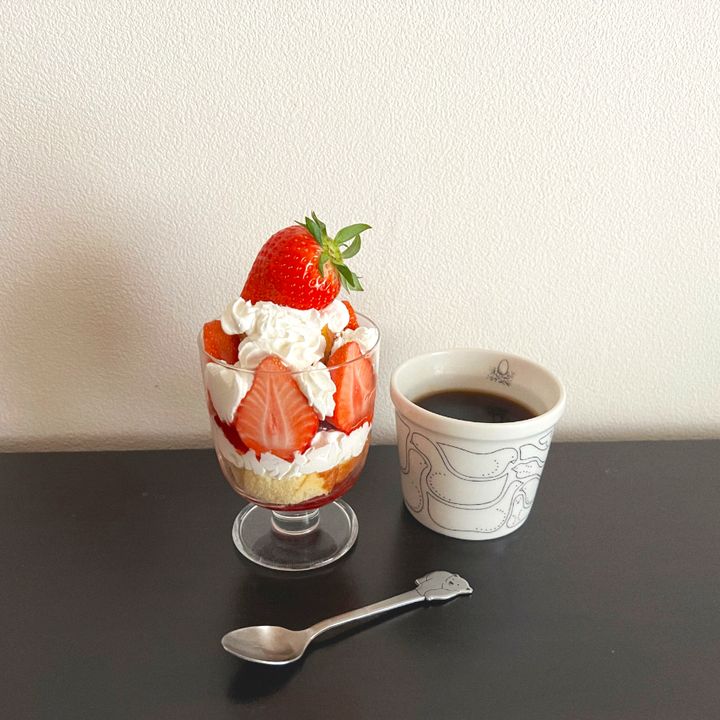 いちごづくしのトライフル