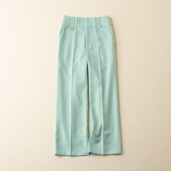 パンツ￥33,000(アナイ)