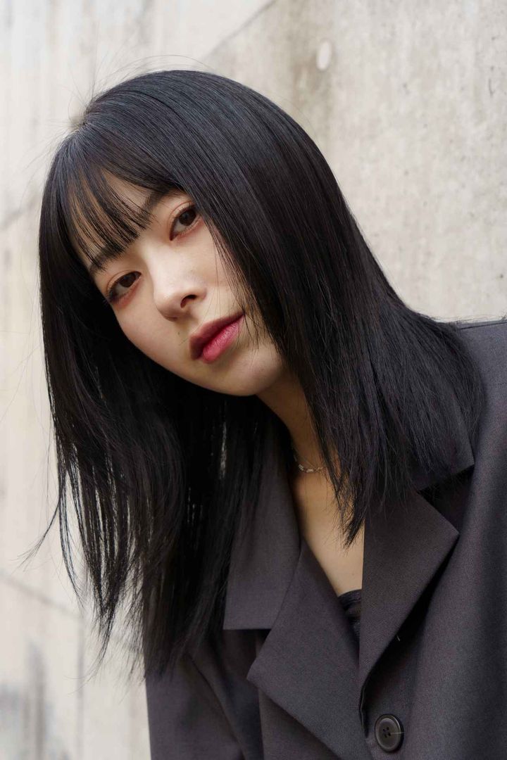 画像3: あえて軽く見せる、ブラックコーデのワンランク上の楽しみ方！