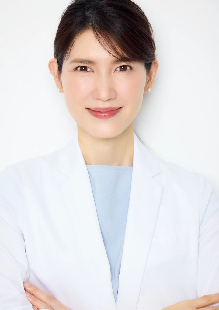 落ちないリップ 友利 新先生 ディオール アディクト リップ グロウ 077