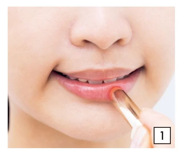 リップを落ちにくくする方法1