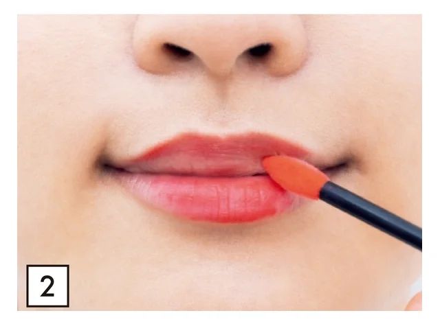 こすれに強いリップの塗り方2 マットリップ