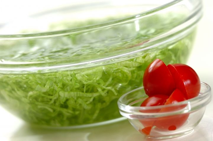 タコライス風焼きそばの下準備1