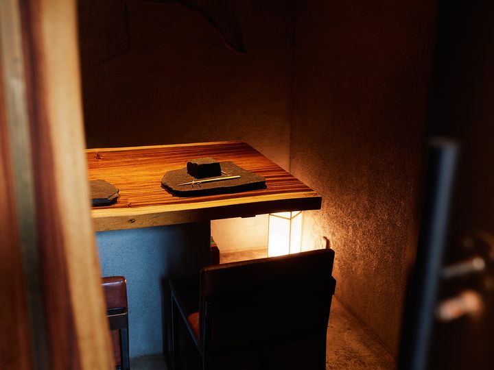 福島『焼き鳥こくれ』の内観