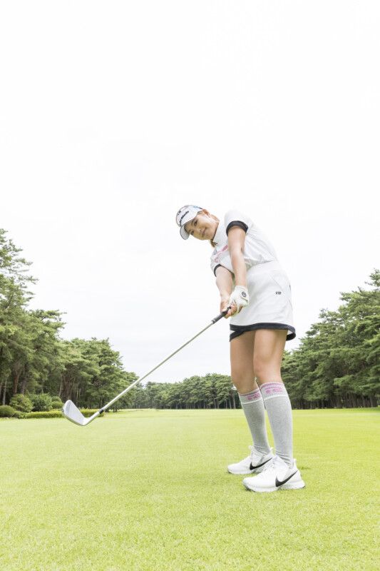 女子プロが飛ばしテクを解説！トゥ側を動かしてフェースを返す