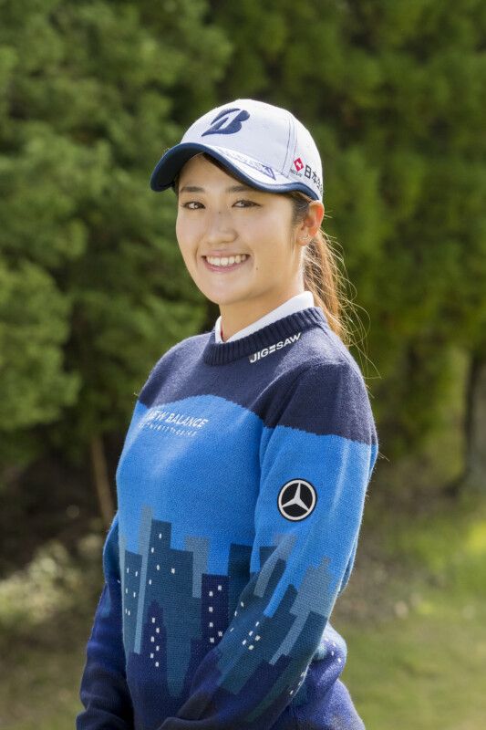 女子プロの美しいスイングを解説！「下半身を上手に使う」とは？