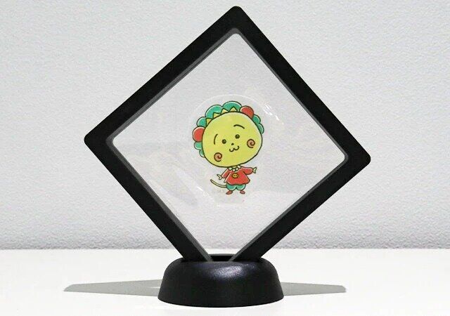 ダイソー ディスプレイスタンド（9cm、黒）