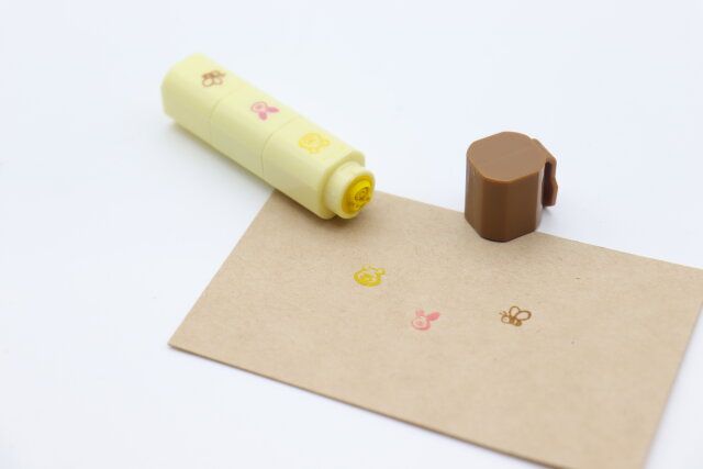 絵文字スタンプ（くまのプーさん） デザイン