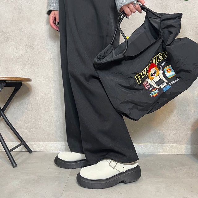 しまむら「前詰まりサボサンダル」