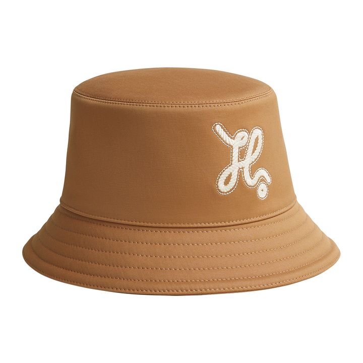 ハット ¥86,900／HERMÈS