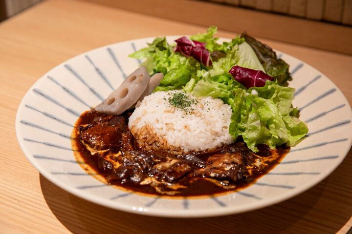 三越前駅から徒歩2分♪ どら焼き生地で作る焼きたてパンケーキが絶品「BUNMEIDO CAFE」