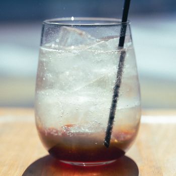 北新宿のカフェで、コーヒーとチーズケーキ：Alternative Coffee Works【ファージーの特等席 vol.35】