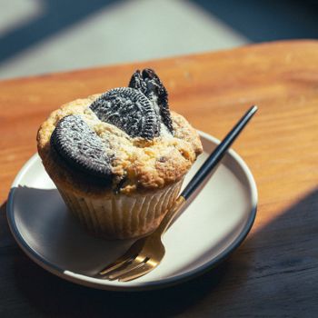 北新宿のカフェで、コーヒーとチーズケーキ：Alternative Coffee Works【ファージーの特等席 vol.35】