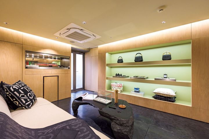 BYREDO Tokyo Omotesando 店内