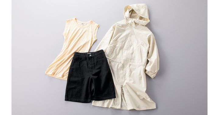 ユニクロユーのシアーなノースリーブTとデニムハーフパンツとシャカシャカアウター