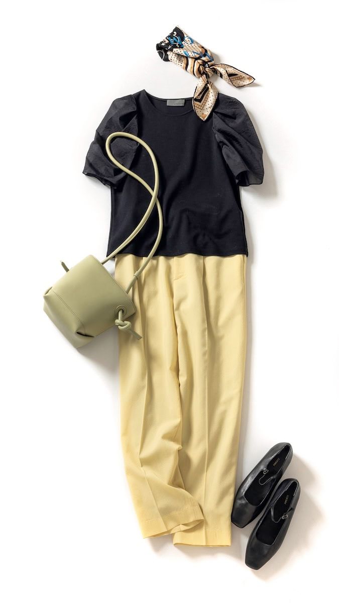 パフスリーブ×レイヤードパンツのコーデ