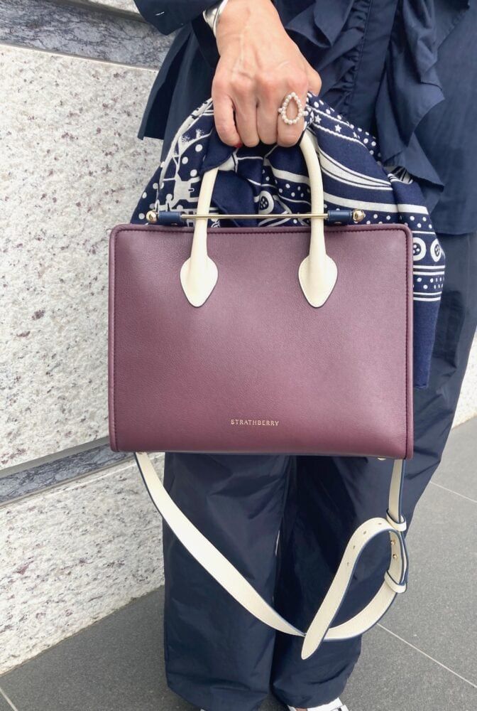 「ストラスベリ―」のバッグ