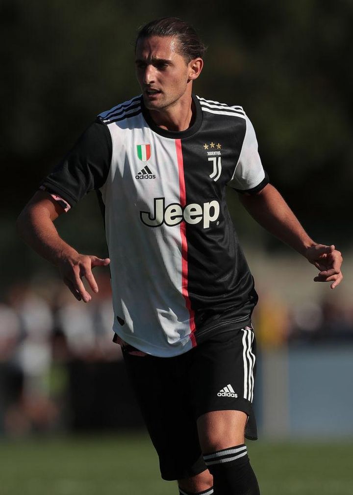 移籍金の発生を拒否して『0円退団』したスーパースター6名