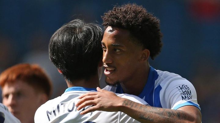 三笘薫の同僚FW、試合除外の理由は『味方とのケンカ』か