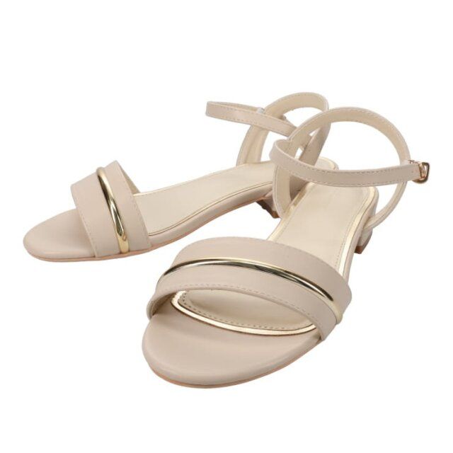 しまむらのストラップサンダル