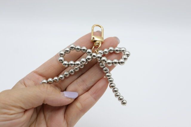 セリアの海外通販より安い4910 キーチャーム ビーズリボン