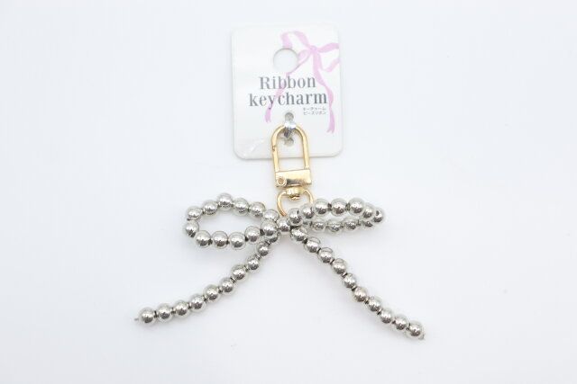セリアの4910 キーチャーム ビーズリボンのパッケージ