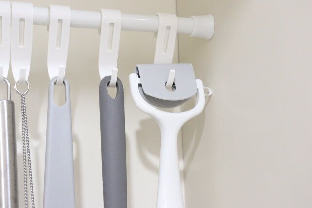 セリア ピーラー刃カバー フック 使用例