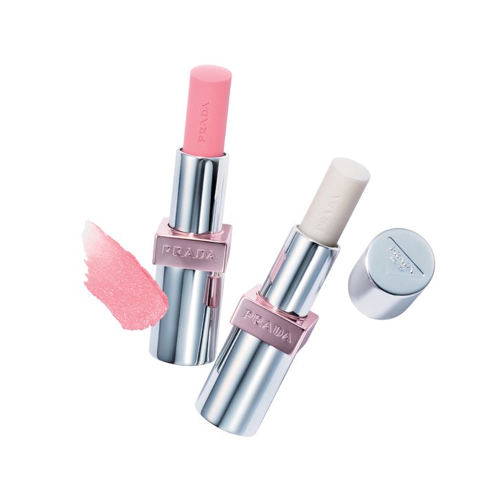 プラダビューティ プラダ ライト グローイング リップバーム 左から：U016、U014