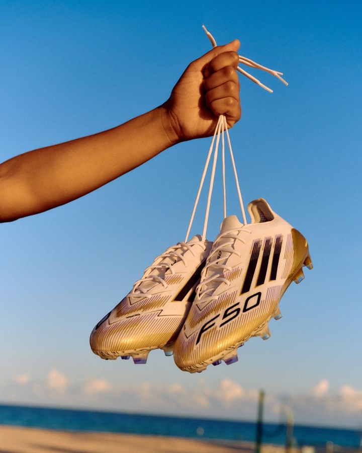 adidas、サッカークラブW杯やCL決勝に向けた新作スパイクを発表！“白×黒”ベースのクラシカルな最新コレクション