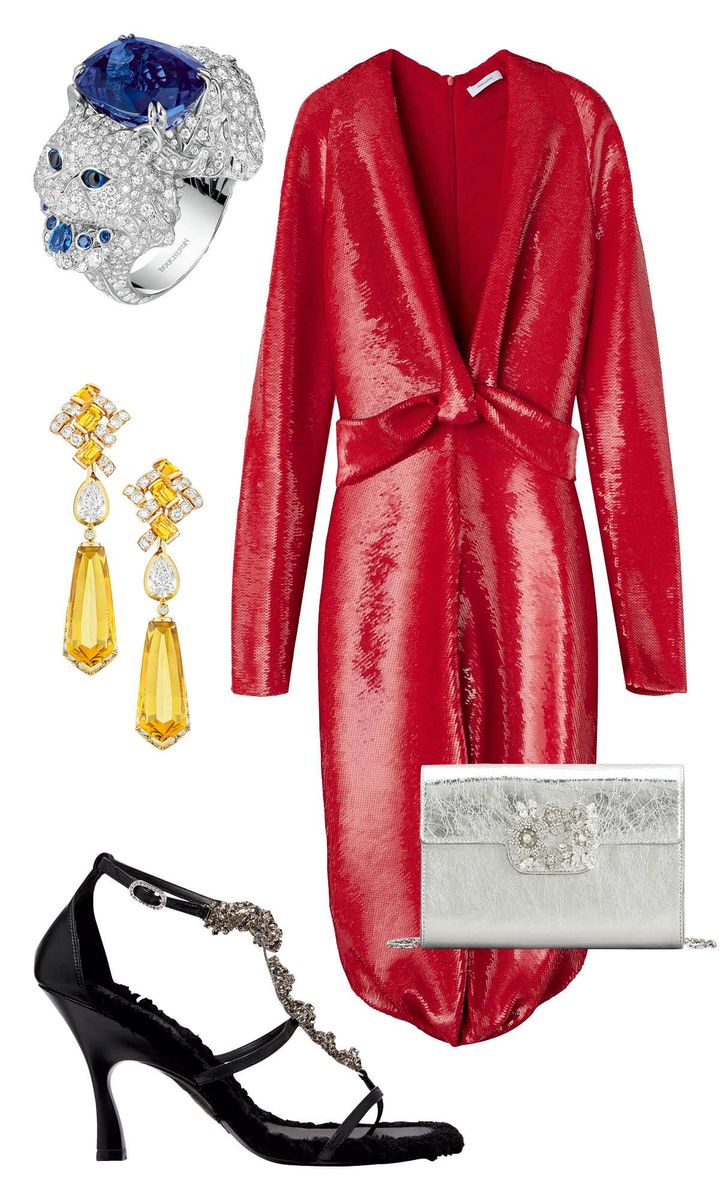 〈左上から時計回りに〉リング「ウラジミール」WG ×タンザナイト×ダイヤモンド×サファイア ¥21,780,000（予定価格）／BOUCHERON（ブシュロン クライアントサービス） ドレス ¥946,000／FERRAGAMO（フェラガモ・ジャパン） バッグ 本体 H13cm ¥226,600／ROGER VIVIER（ロジェ・ヴィヴィエ・ジャパン） シューズ ヒール9cm ¥242,000／STELLA McCARTNEY（ステラ マッカートニー カスタマーサービス） イヤリング「ツイード ビザンス」YG×ダイヤモンド×ベリル ¥40,260,000（参考価格）／CHANEL（シャネル カスタマー ケア）