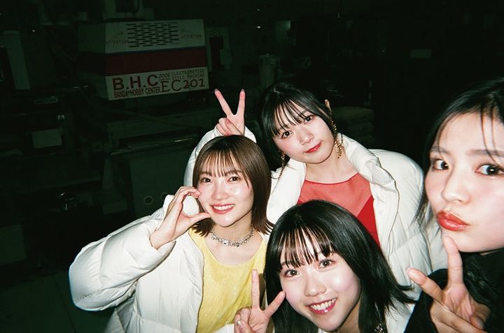 リンプラオフショット写真館」 新曲「胸にいつもガンプラを」のジャケ写撮影で、メンバーが撮ったオフショットを公開♥