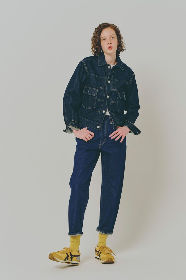 印象の違いに衝撃！デニムコーデ×カラースニーカ8変化