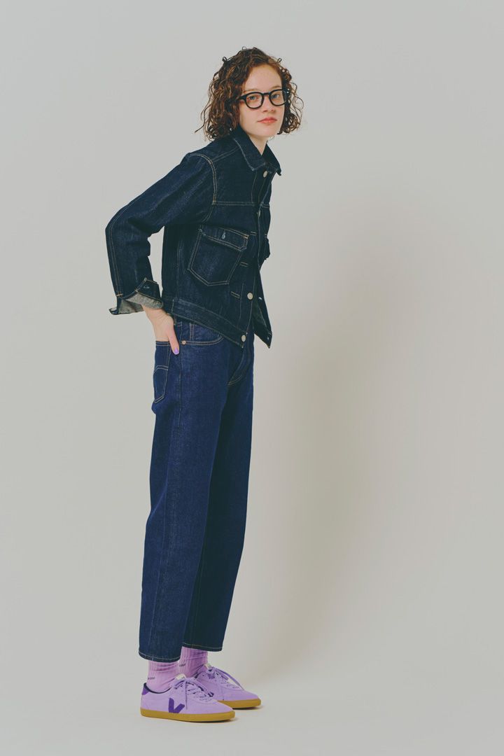 印象の違いに衝撃！デニムコーデ×カラースニーカ8変化