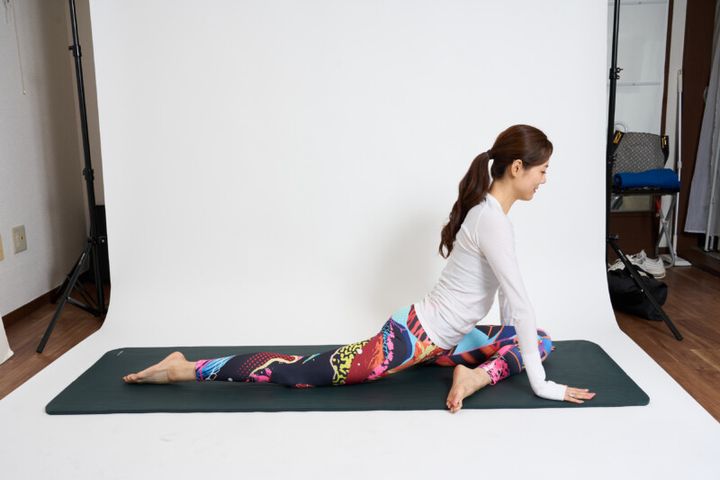 体が硬い人ほどやってほしい！お家でできるヨガでゴルフの集中力を高めよう